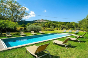 4 stars farmhouse, heated pool, view, 10 people